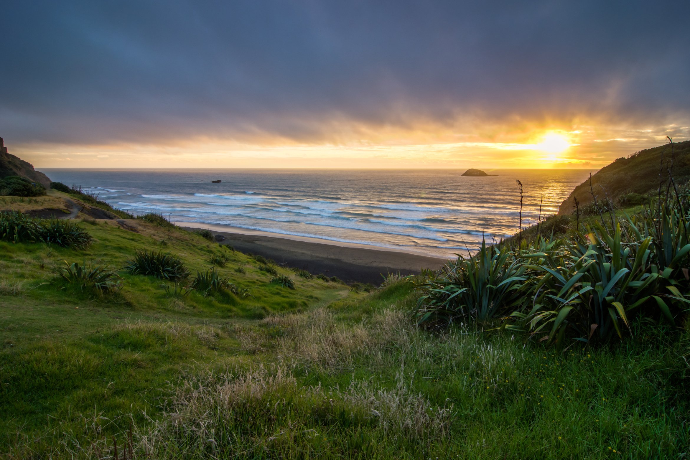 Maori Bay, Muriwai